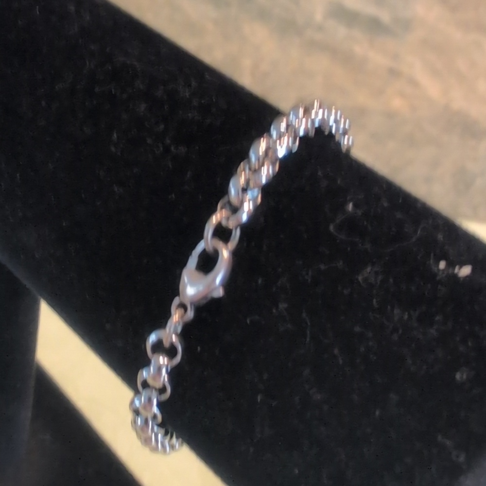 Pave CZ Silver Heart Charm Bracelet - Picture 5 of 8